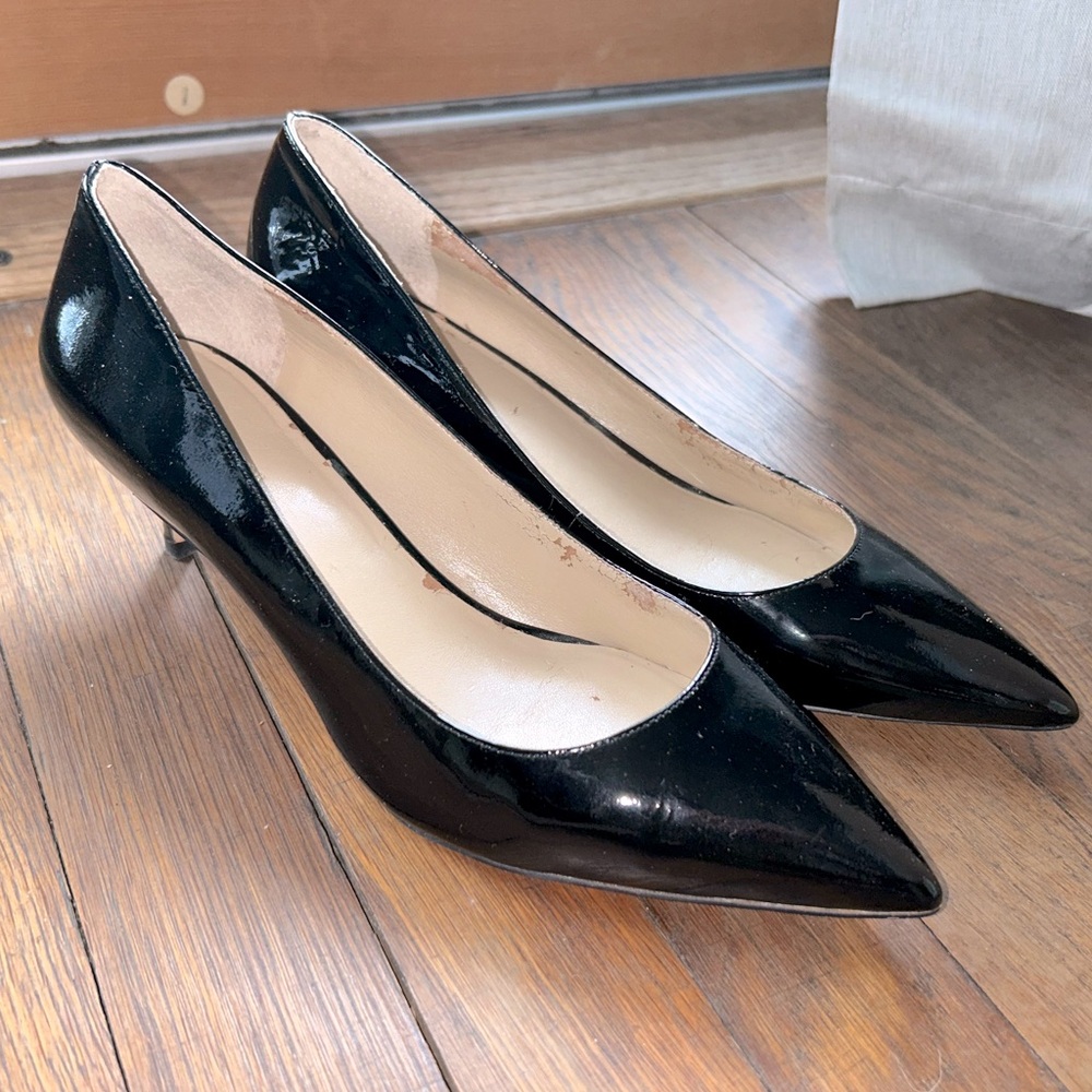 Ann Taylor Black Patent Kitten Heels